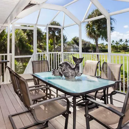 Villa White Ibis